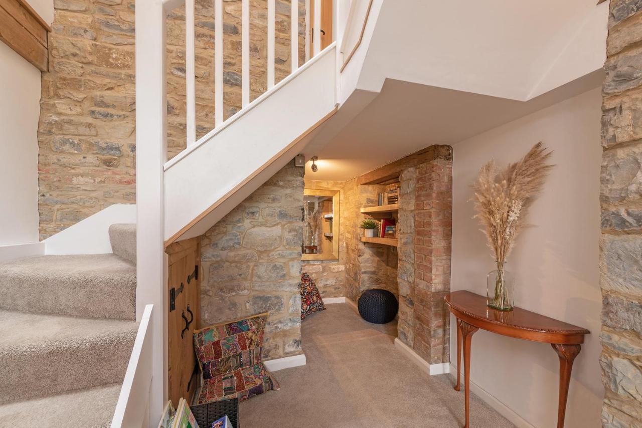 Somerset Country Escape - The Old Mill & The Granary